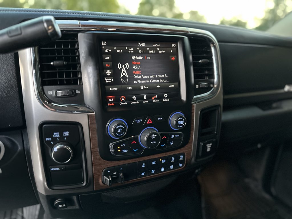 2018 Ram 2500 Laramie photo 28