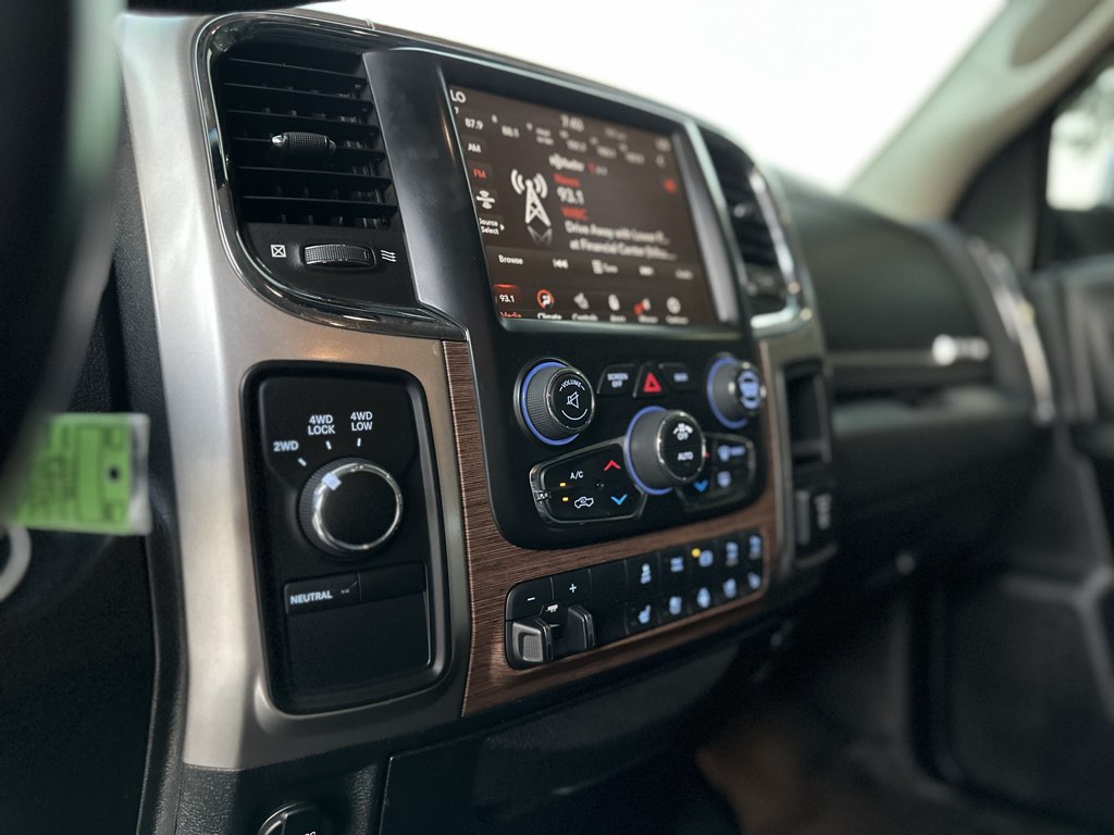 2018 Ram 2500 Laramie photo 29