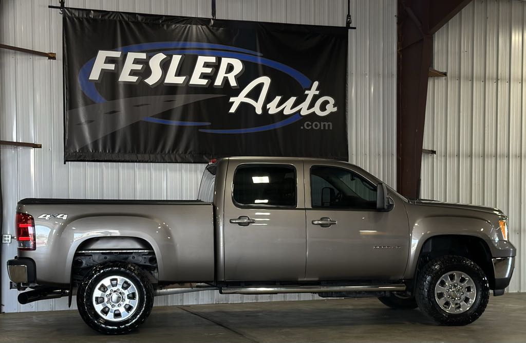 2014 Gmc Sierra SLT photo 2