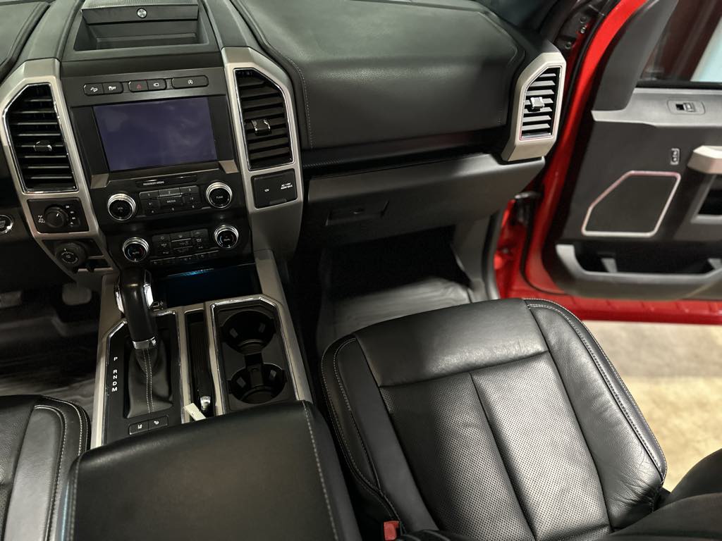 2019 Ford F-150 Lariat photo 20