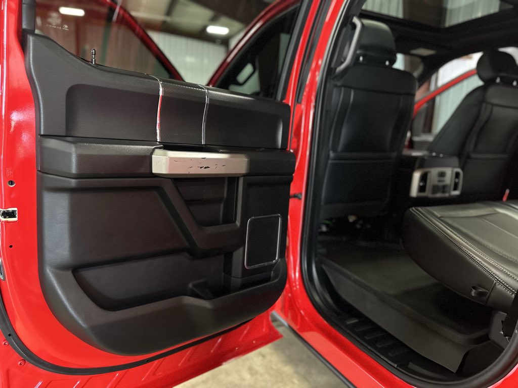 2019 Ford F-150 Lariat photo 22
