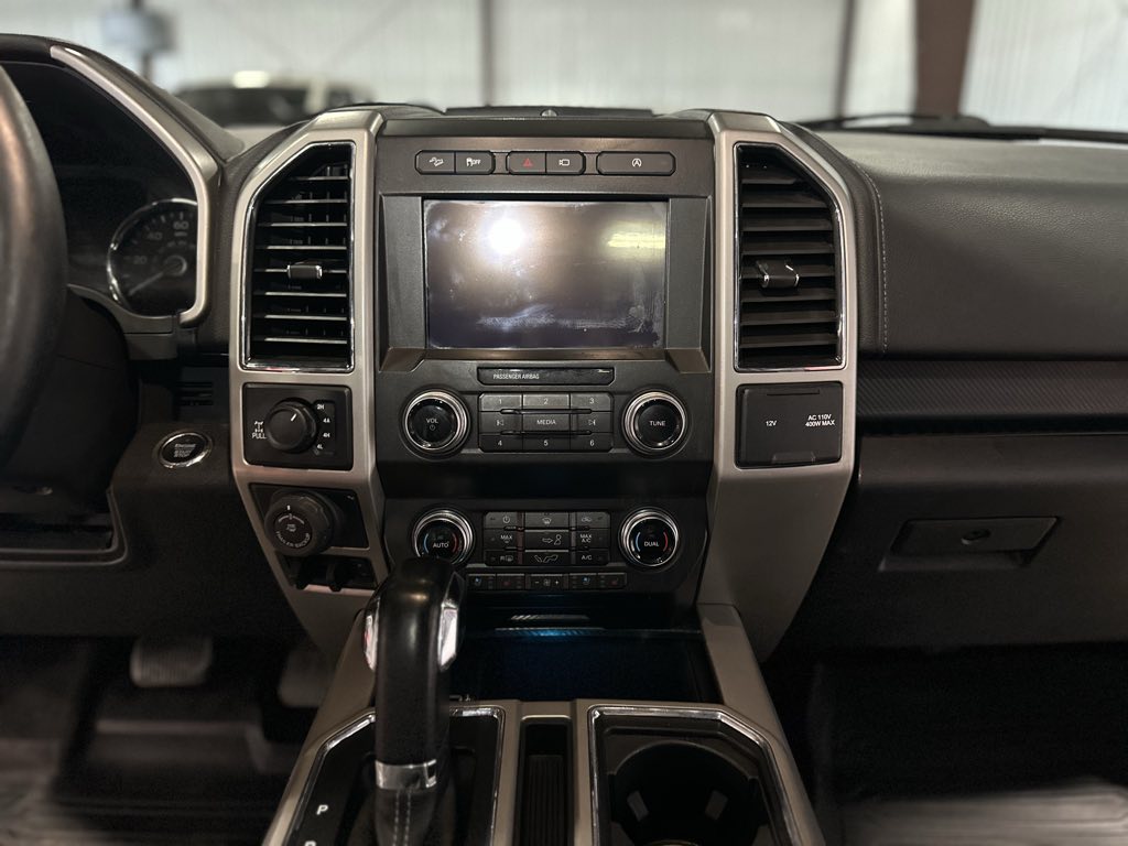 2019 Ford F-150 Lariat photo 23