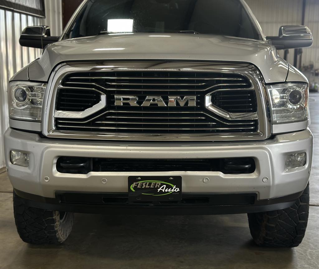 2016 Ram 2500 Longhorn Limited photo 3