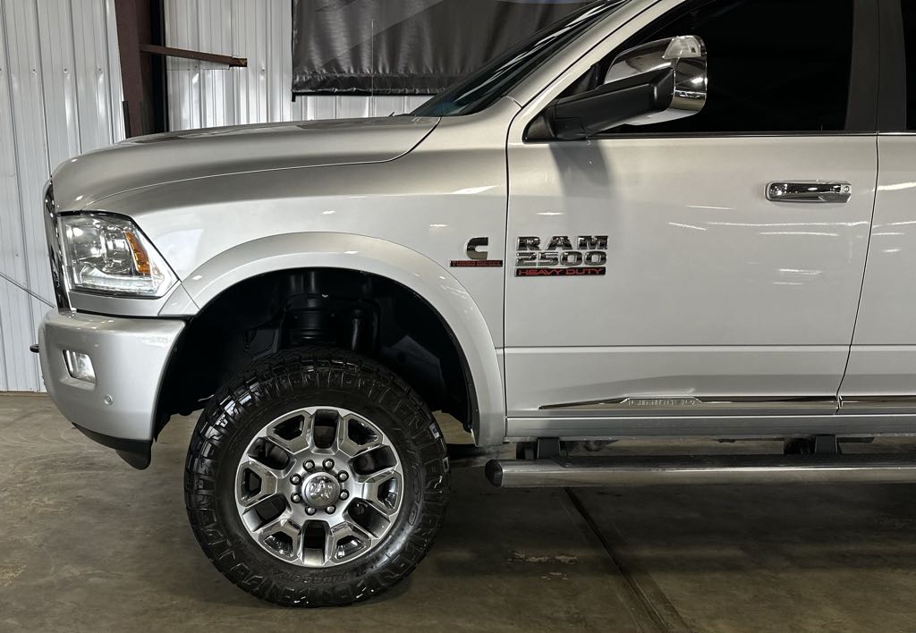 2016 Ram 2500 Longhorn Limited photo 4