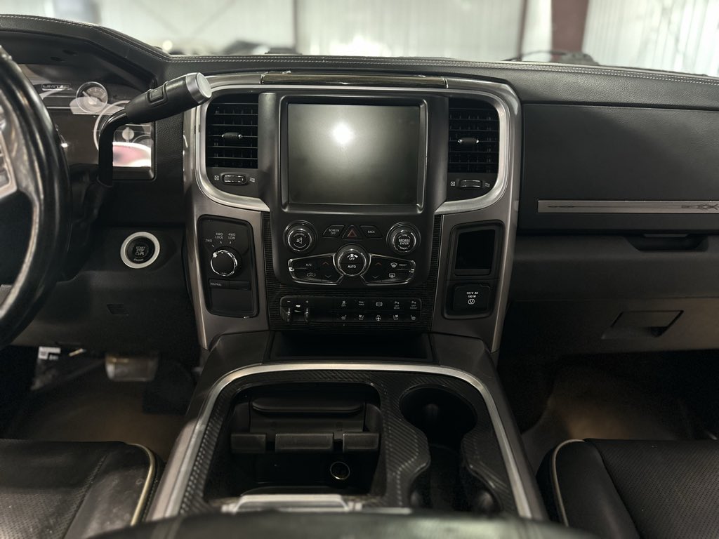 2016 Ram 2500 Longhorn Limited photo 10