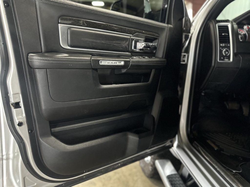 2016 Ram 2500 Longhorn Limited photo 33
