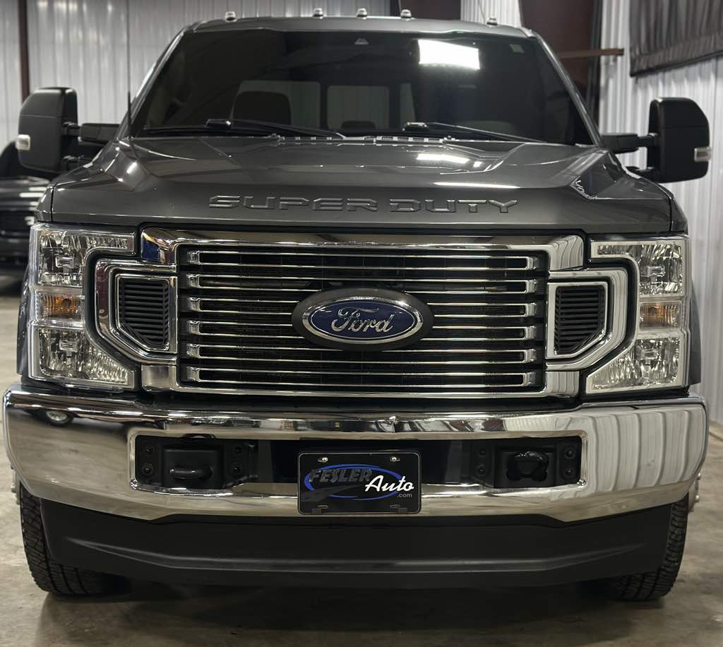2022 Ford F-350 XL photo 2