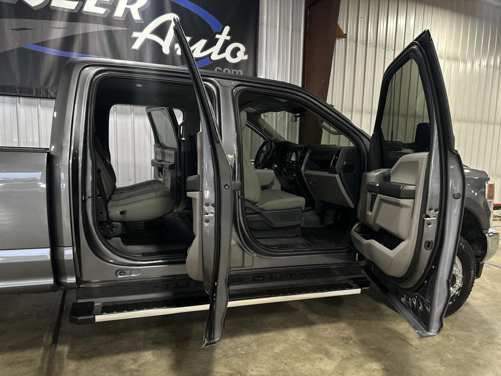2022 Ford F-350 XL photo 6