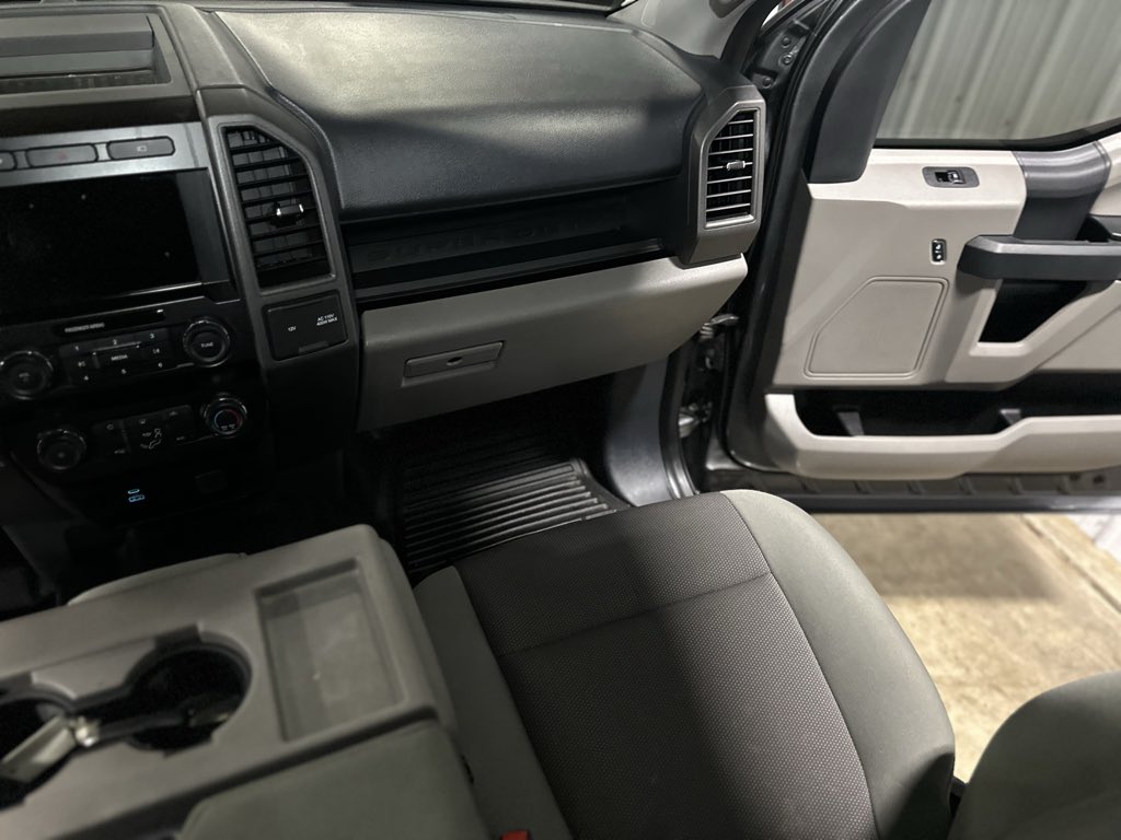 2022 Ford F-350 XL photo 16