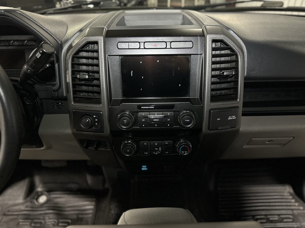2022 Ford F-350 XL photo 22