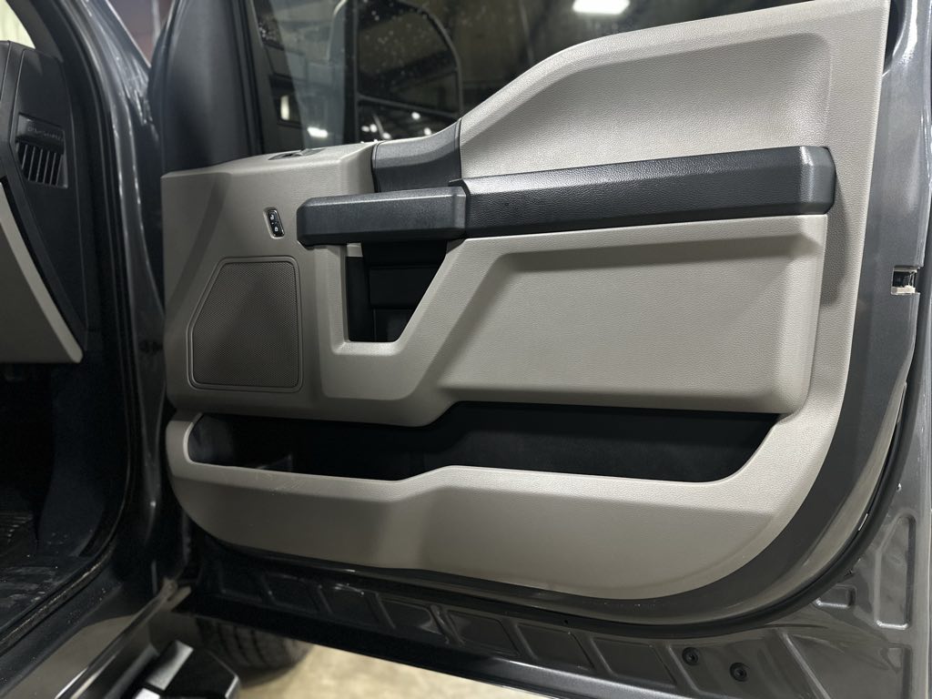 2022 Ford F-350 XL photo 35