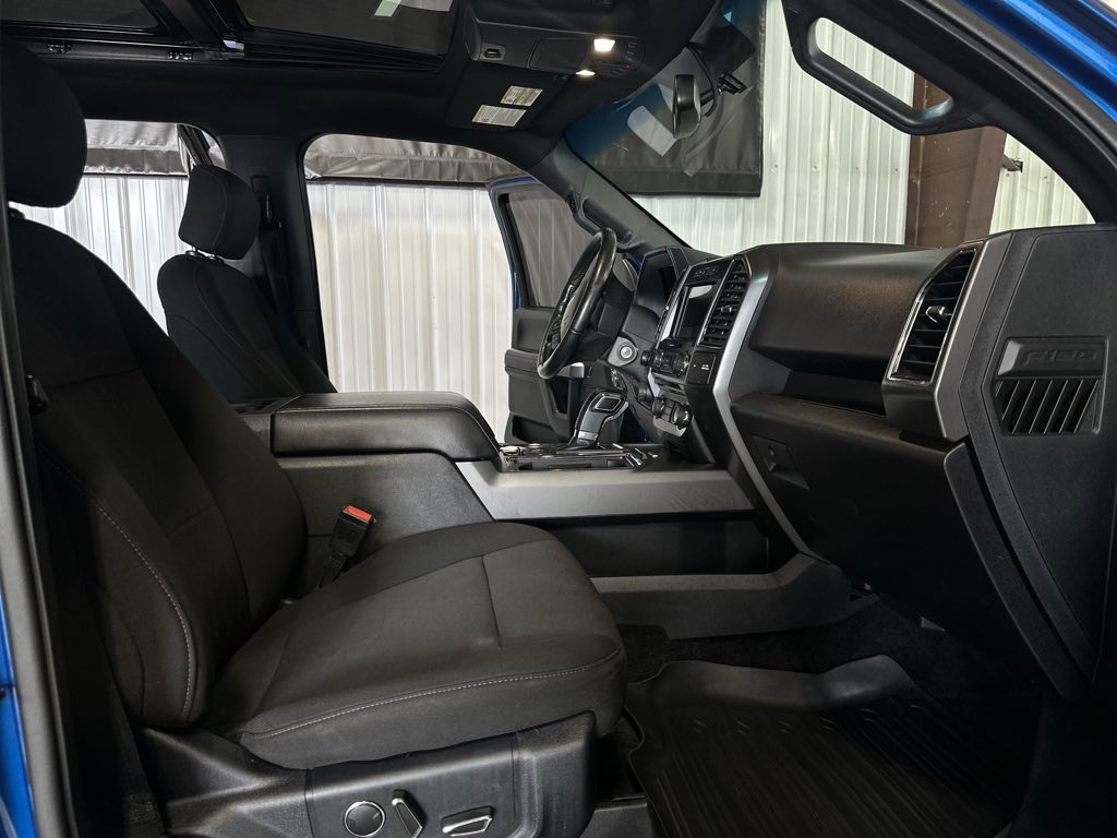 2018 Ford F-150 XLT photo 32
