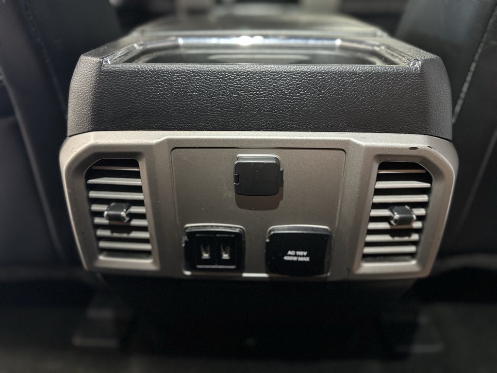2017 Ford F-250 Lariat photo 22