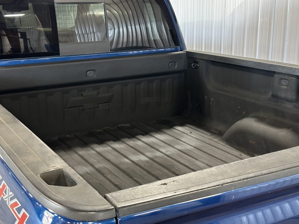 2016 Chevrolet Silverado 2500HD High Country photo 2