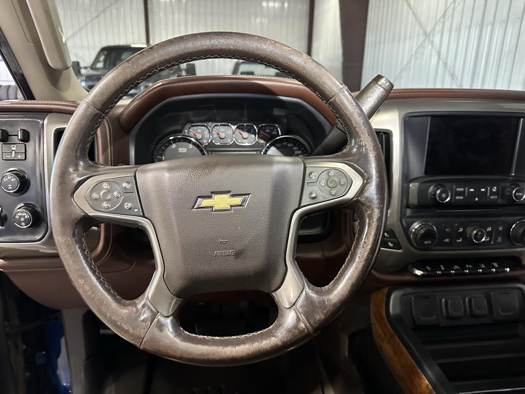 2016 Chevrolet Silverado 2500HD High Country photo 11