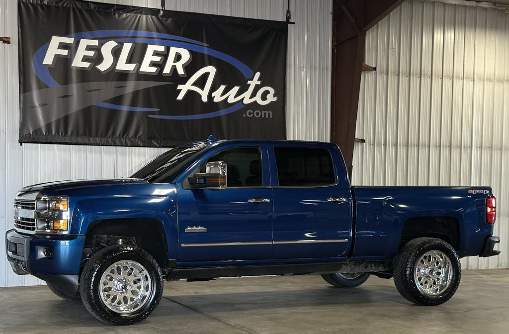 2016 Chevrolet Silverado 2500HD High Country photo 21