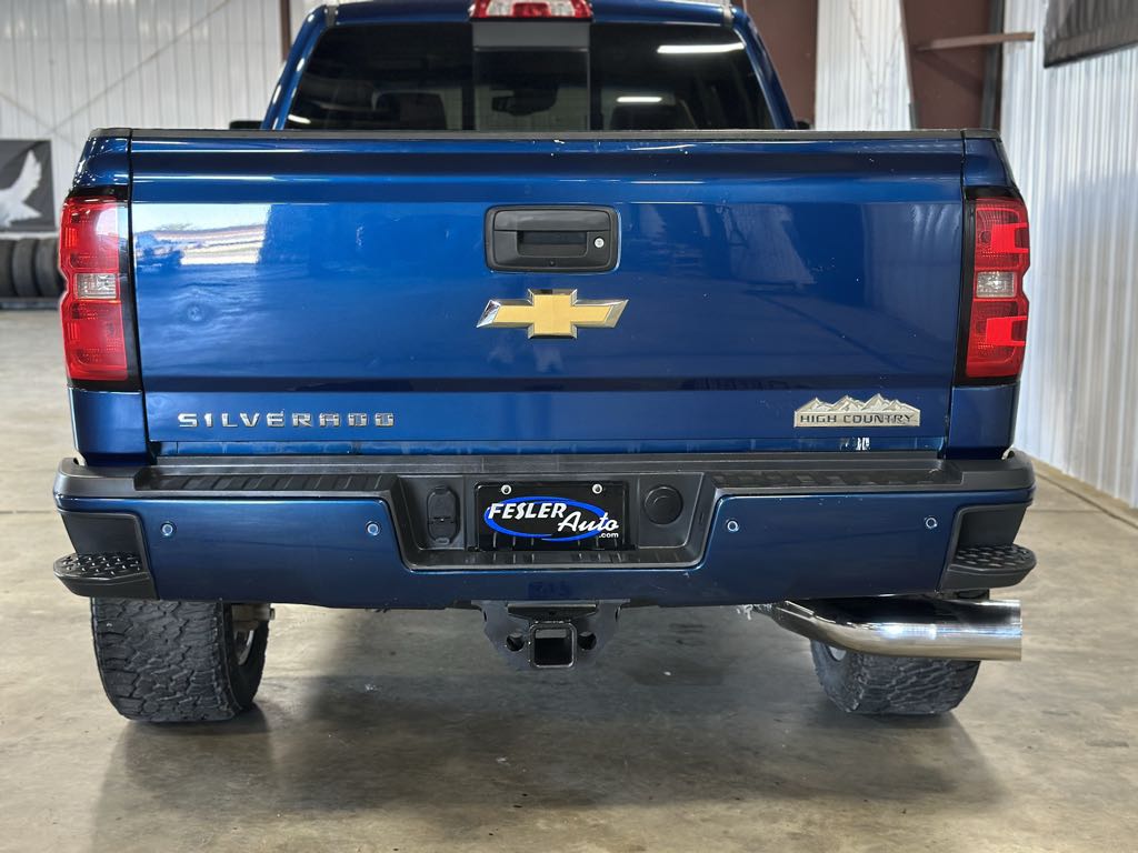 2016 Chevrolet Silverado 2500HD High Country photo 24