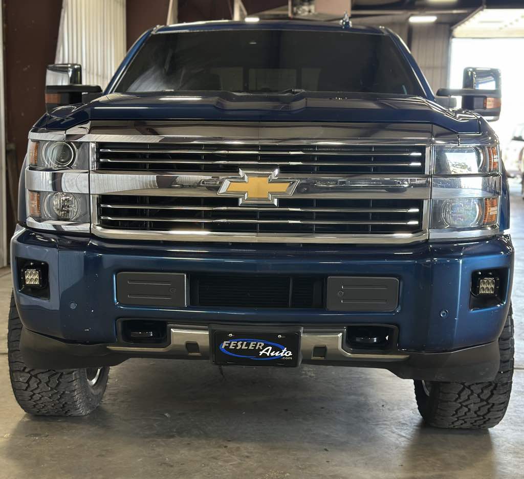 2016 Chevrolet Silverado 2500HD High Country photo 25