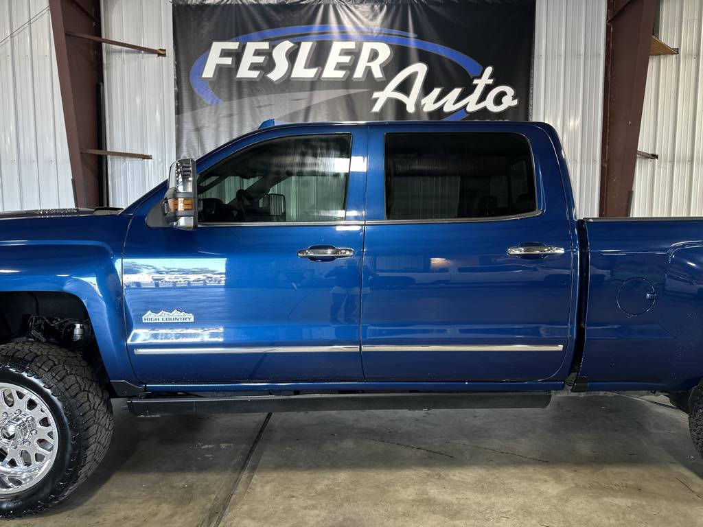 2016 Chevrolet Silverado 2500HD High Country photo 27