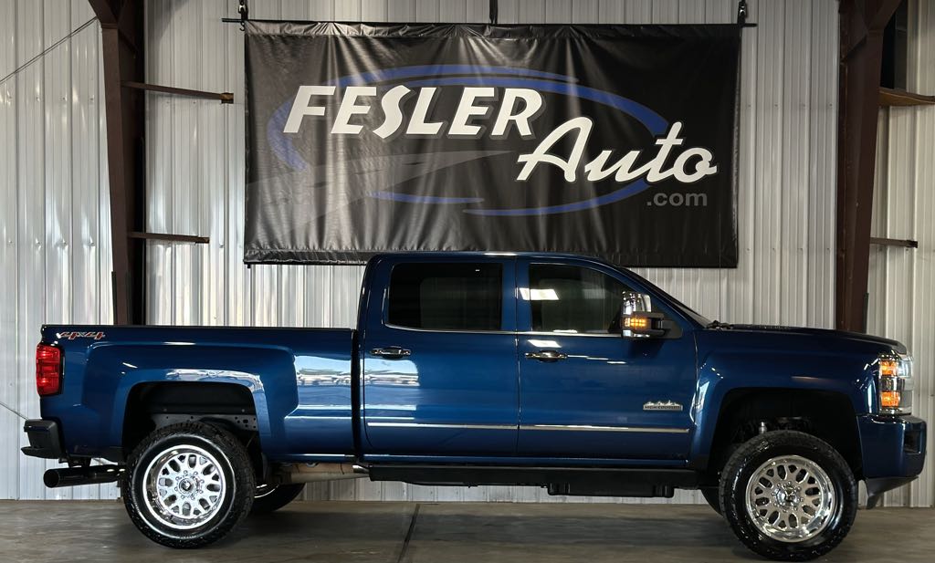 2016 Chevrolet Silverado 2500HD High Country photo 36