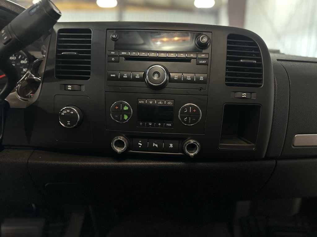 2009 Gmc Sierra 1500 SLE photo 17