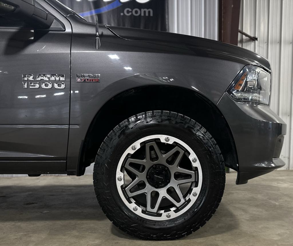 2016 Ram 1500 Sport photo 3