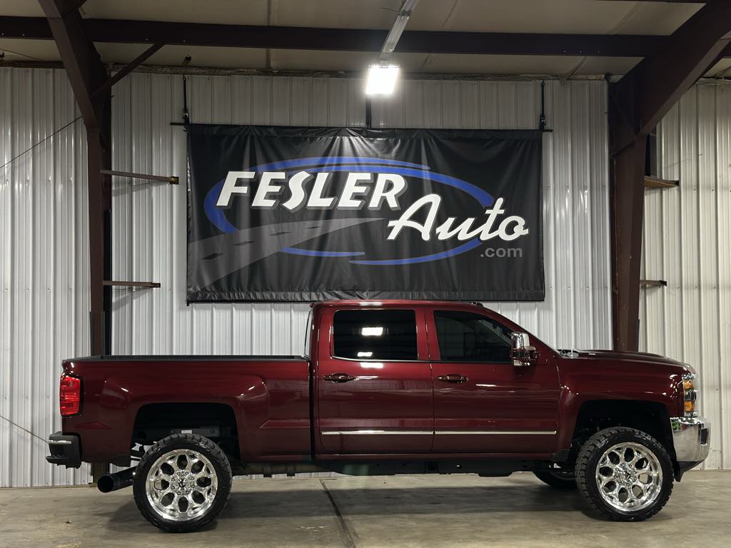 2017 Chevrolet Silverado 2500HD LTZ photo 2