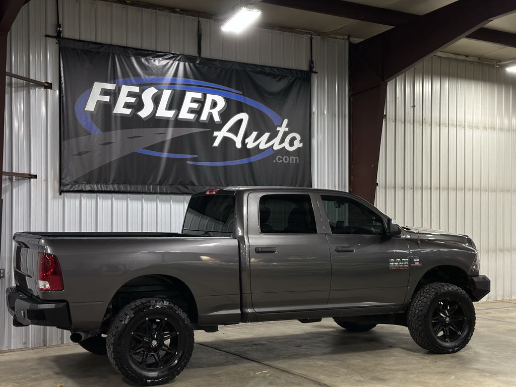 2015 Ram 2500 Tradesman photo 2