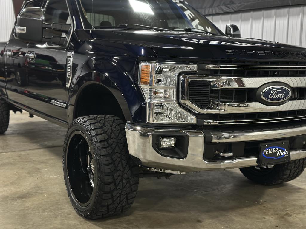 2021 Ford F-250 XLT photo 2