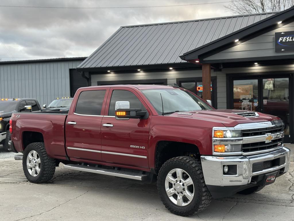 2018 Chevrolet Silverado 2500HD LTZ photo 3