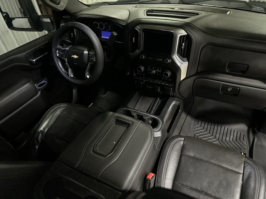 2020 Chevrolet Silverado 2500HD LTZ photo 4