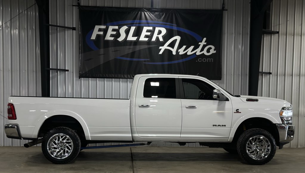 2019 RAM 3500 Laramie 4X4 Crew Cab LWB's photo
