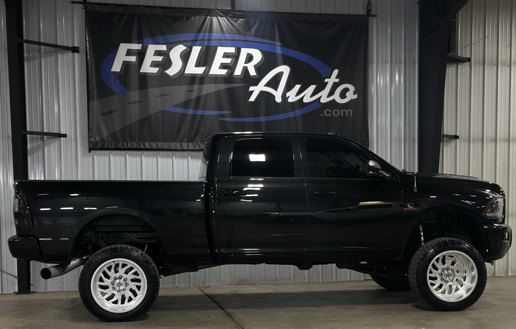 2016 RAM 2500 SLT 4X4 Crew Cab SWB's photo