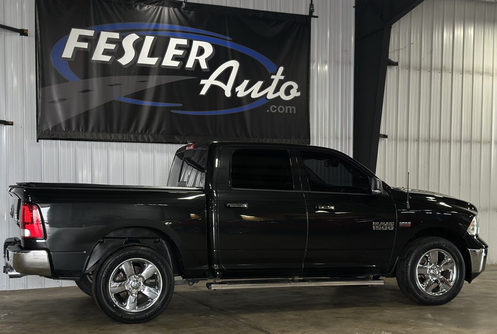 2016 RAM 1500 Big Horn 4x4 Crew Cab 5'7's photo