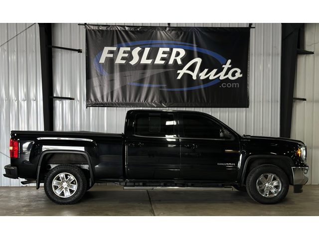 Onyx Black 2017 GMC Sierra 1500 SLE Crew Cab 4WD Pickup Truck Four-Wheel Drive Automatic