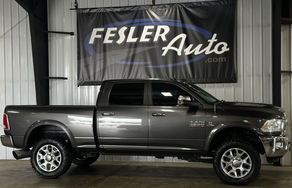 2016 RAM 2500 Laramie 4X4 Crew Cab SWB's photo