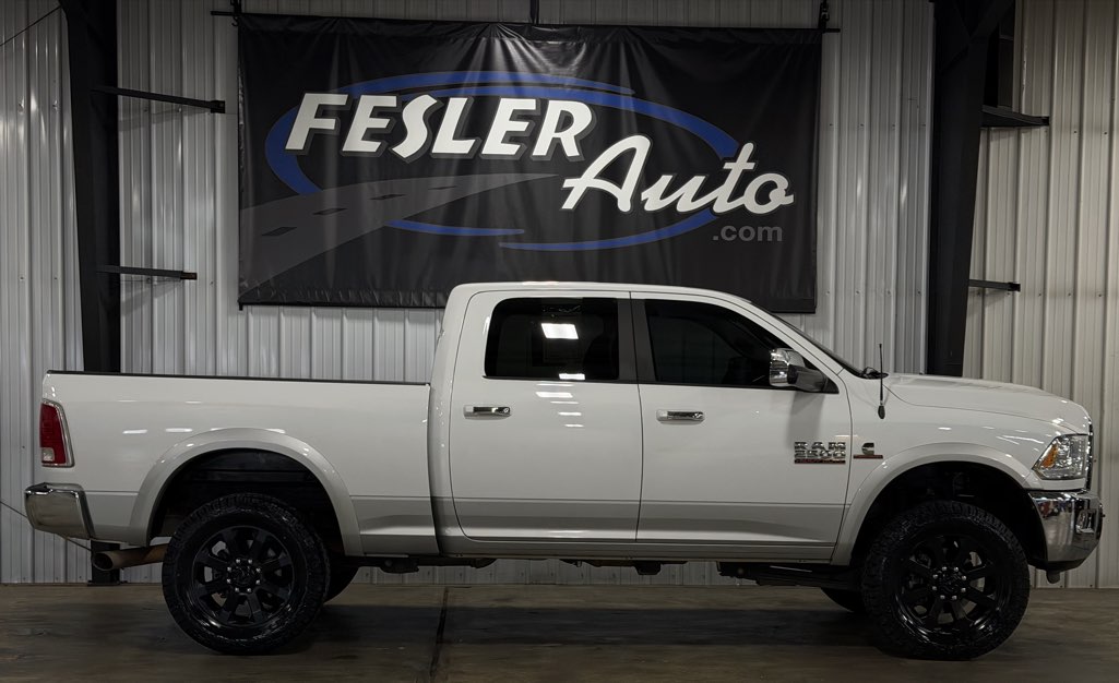 2015 RAM 2500 Laramie 4X4 Crew Cab SWB's photo
