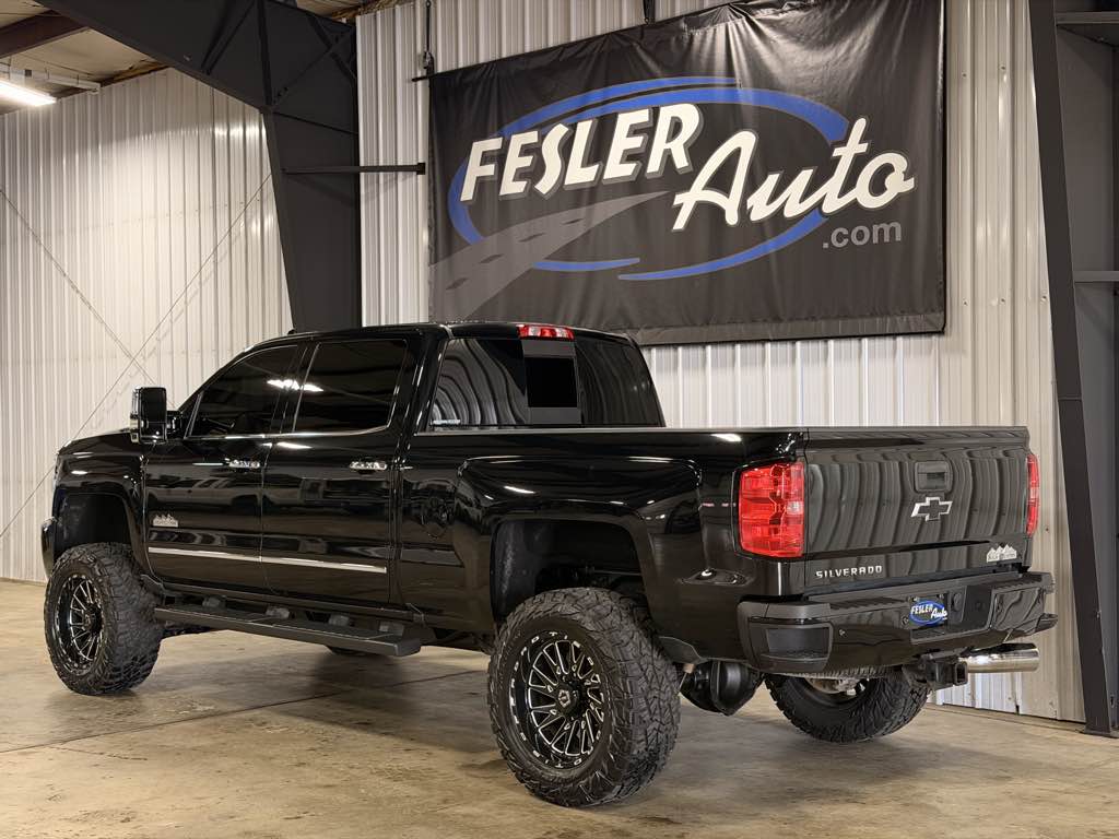 2019 Chevrolet Silverado 2500HD High Country - Photo 8