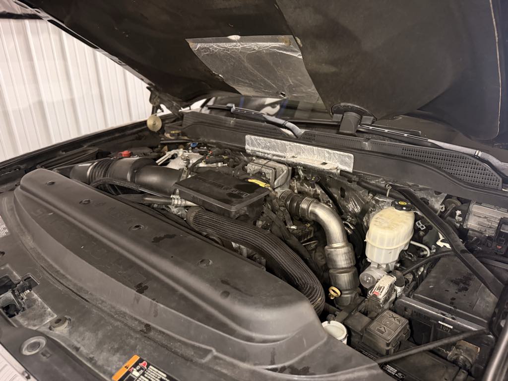 Photo 25 of this Chevrolet Silverado 2500HD