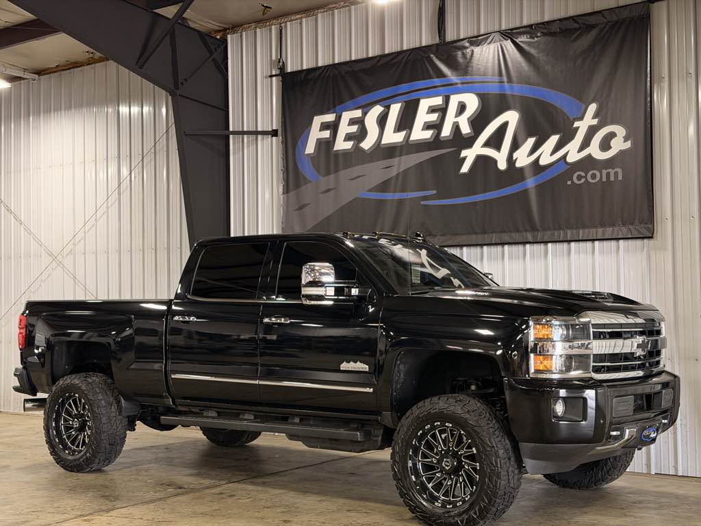 2019 Chevrolet Silverado 2500HD High Country - Photo 44