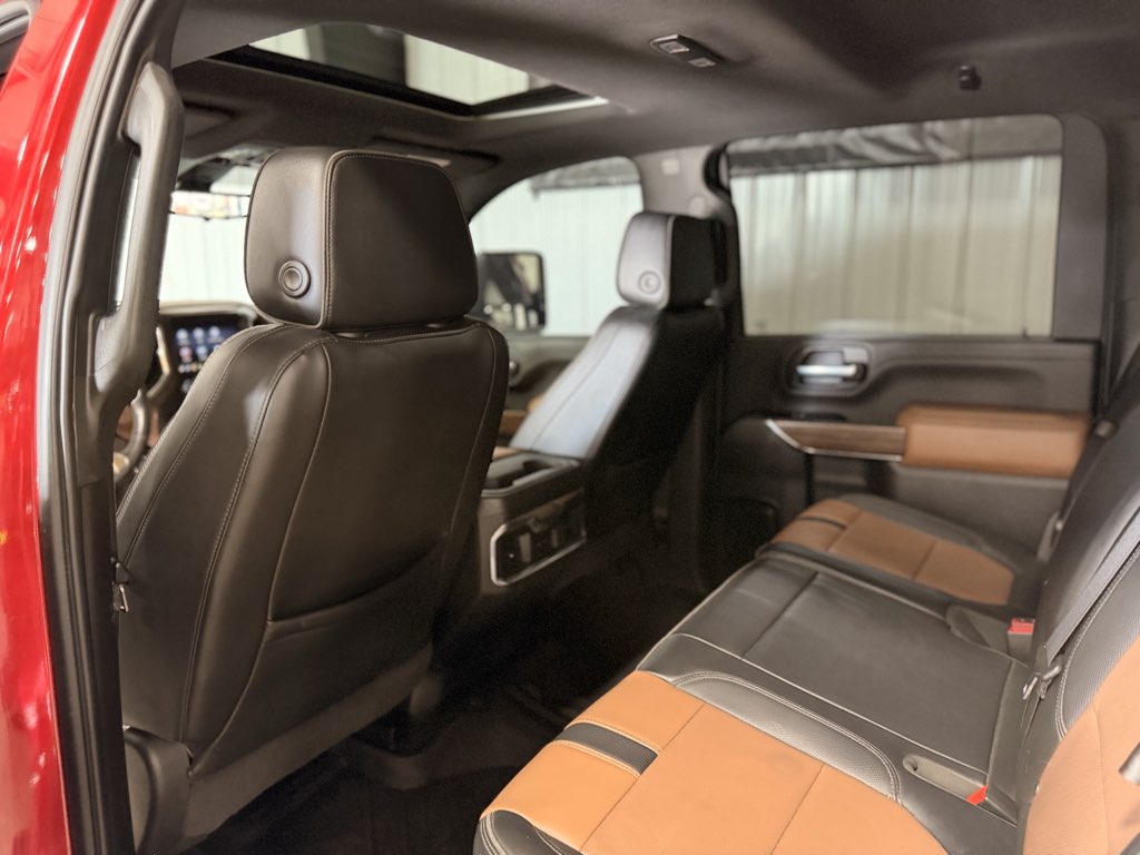 2022 Chevrolet Silverado 3500HD High Country - Photo 4