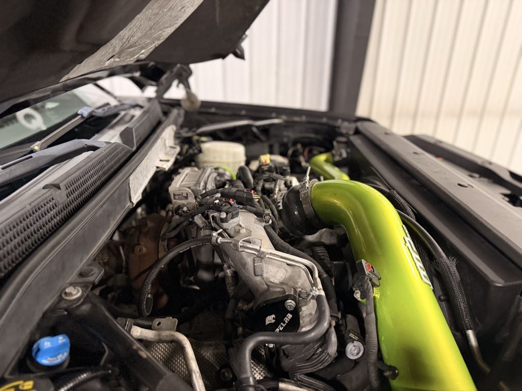 Photo 28 of this Chevrolet Silverado 2500HD
