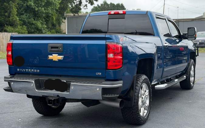 2018 Chevrolet Silverado 2500HD LTZ - Photo 2