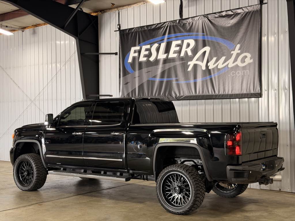 Photo 4 of this GMC Sierra 2500HD