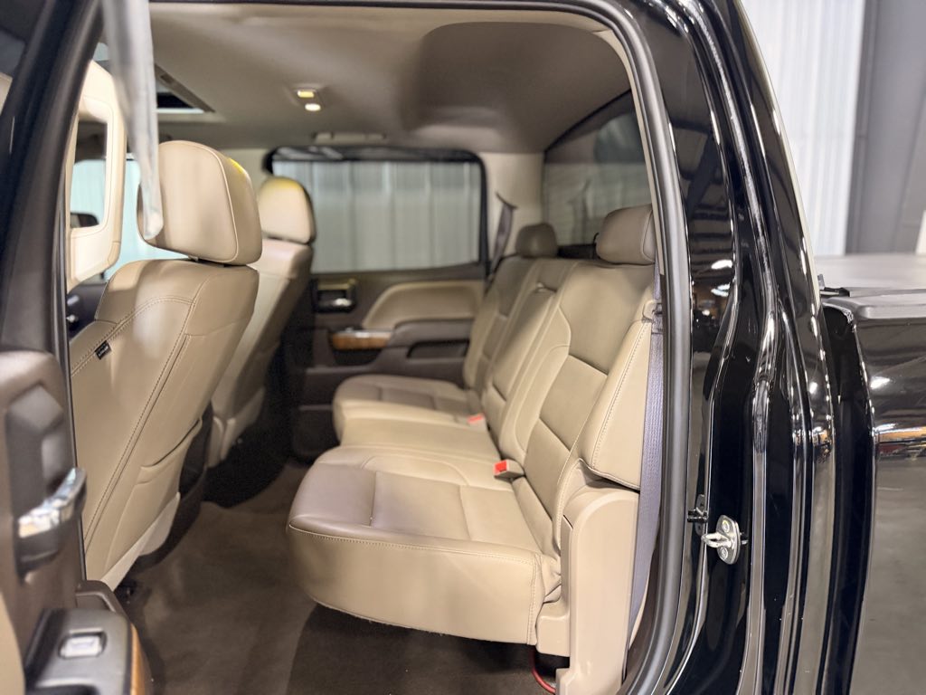 Photo 5 of this GMC Sierra 2500HD