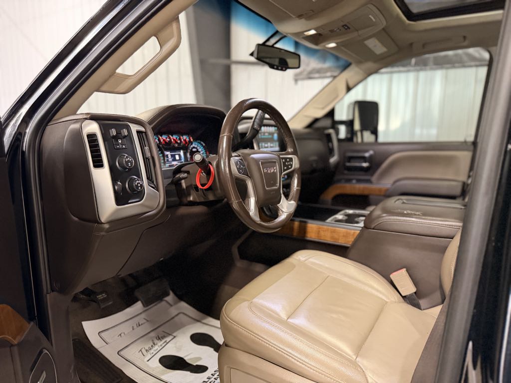 Photo 7 of this GMC Sierra 2500HD