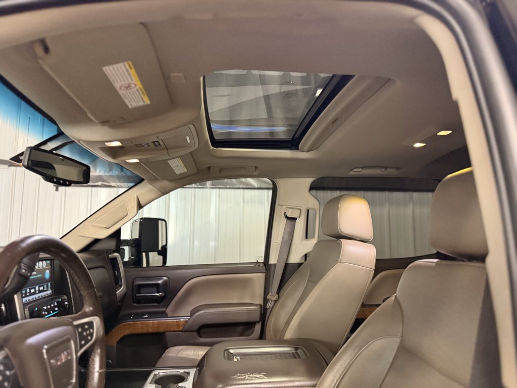 Photo 9 of this GMC Sierra 2500HD