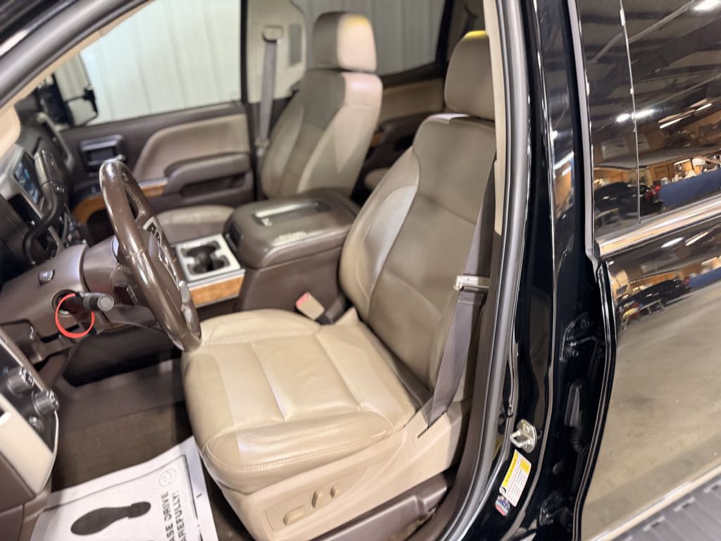 Photo 10 of this GMC Sierra 2500HD