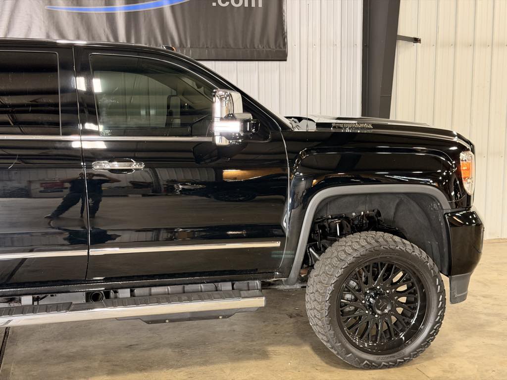 Photo 27 of this GMC Sierra 2500HD