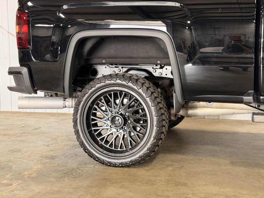 Photo 29 of this GMC Sierra 2500HD